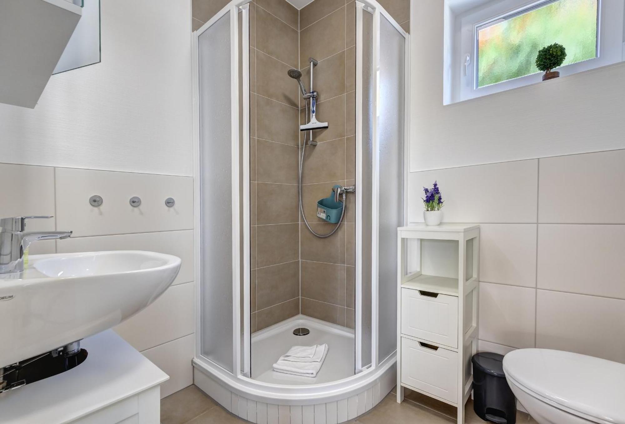 Haus Strandkoerv Mit Fass-Sauna ลอดดิน ภายนอก รูปภาพ